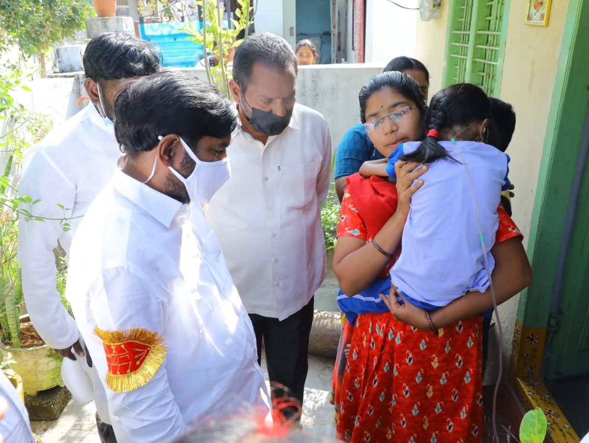 కొవిడ్‌ బారిన పడ్డ చైత్రకు అండగా జగదీశ్‌రెడ్డి