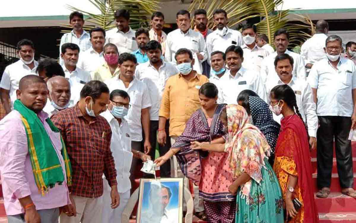 అంబరాన్నంటేలా.. రైతుబంధు సంబురాలు