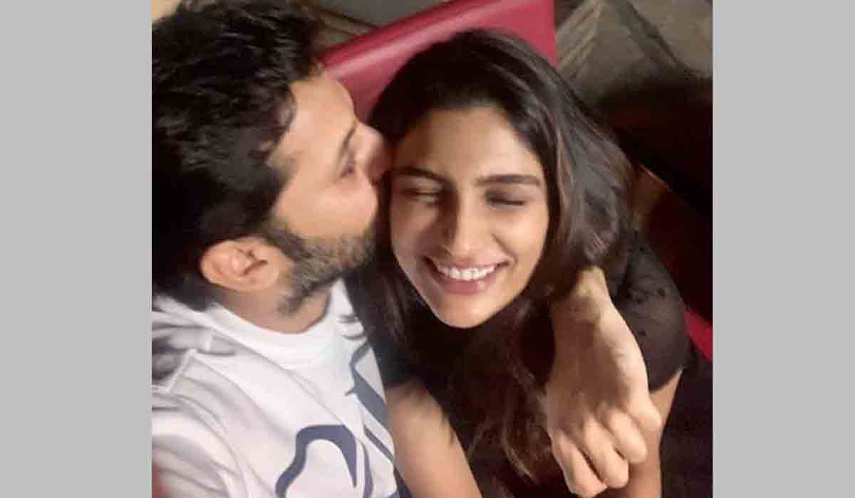 హీరో నితిన్ భార్య‌కు క‌రోనా.. వినూత్నంగా బ‌ర్త్‌డే.. వీడియో వైర‌ల్