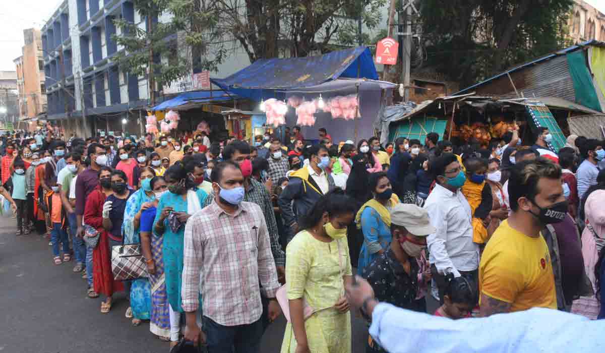 Omicron Effect | నాంప‌ల్లి నుమాయిష్ 10 వ‌ర‌కు వాయిదా