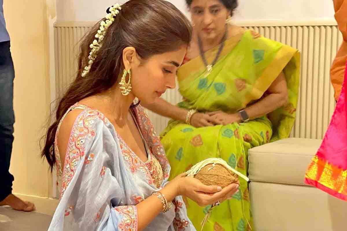 Pooja Hegde | గృహ ప్రవేశం చేసిన పూజా హెగ్డే.. ఫోటోలు వైరల్..
