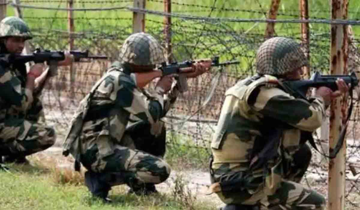 సరిహద్దుల్లో పాక్‌ చొరబాటుదారుడి కాల్చివేత