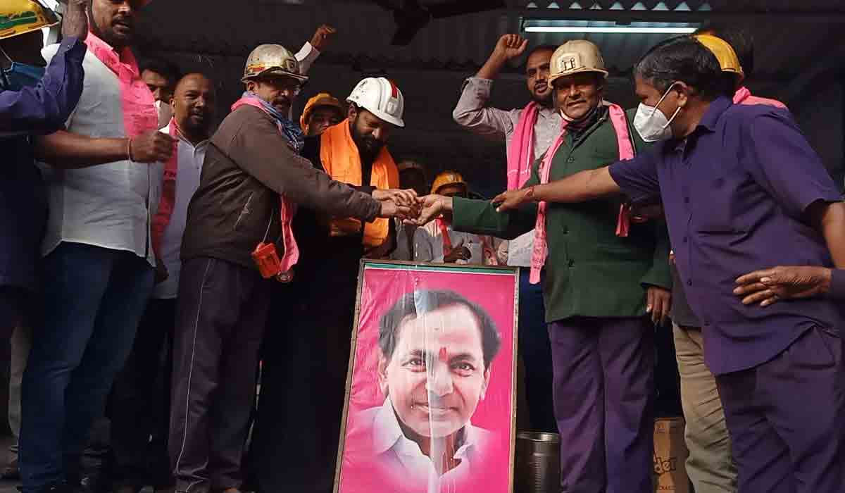 సింగరేణియులకు ఆత్మబంధువు సీఎం కేసీఆర్‌ : ఎమ్మెల్యే చందర్‌