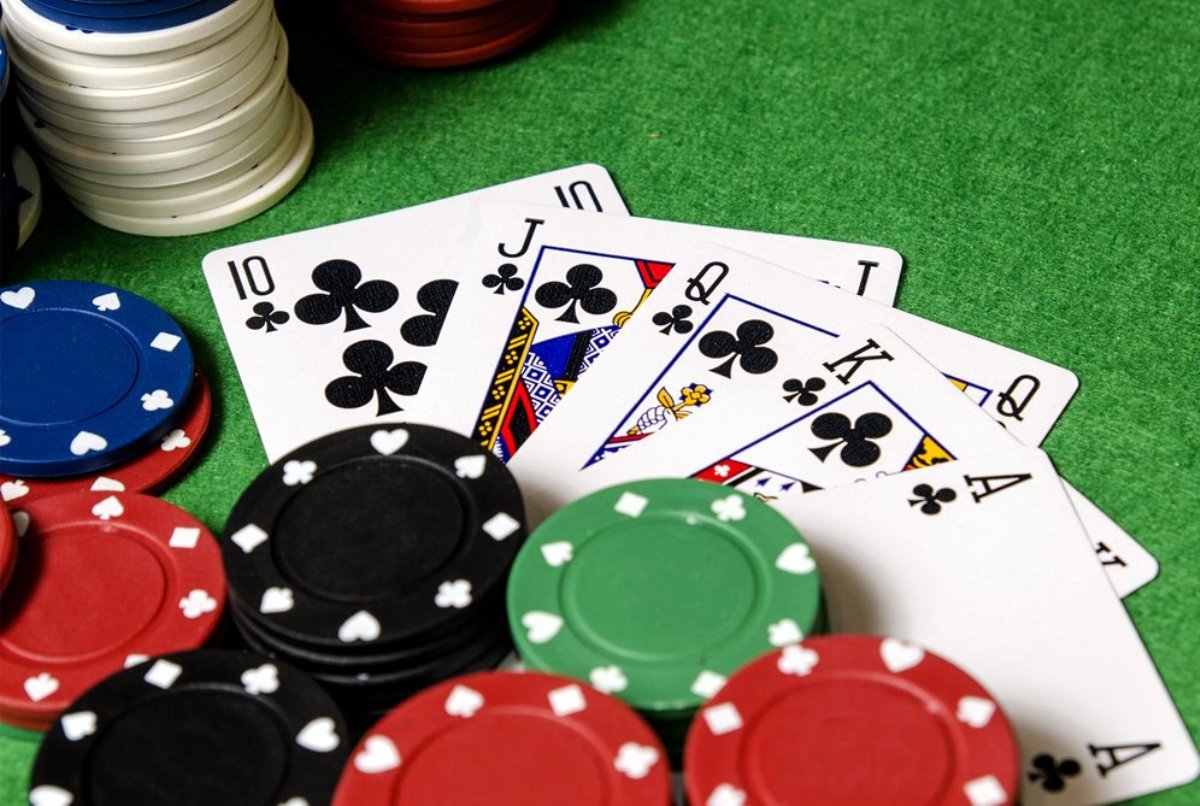 Poker game | పేకాట ఆడుతున్న 8మంది అరెస్టు