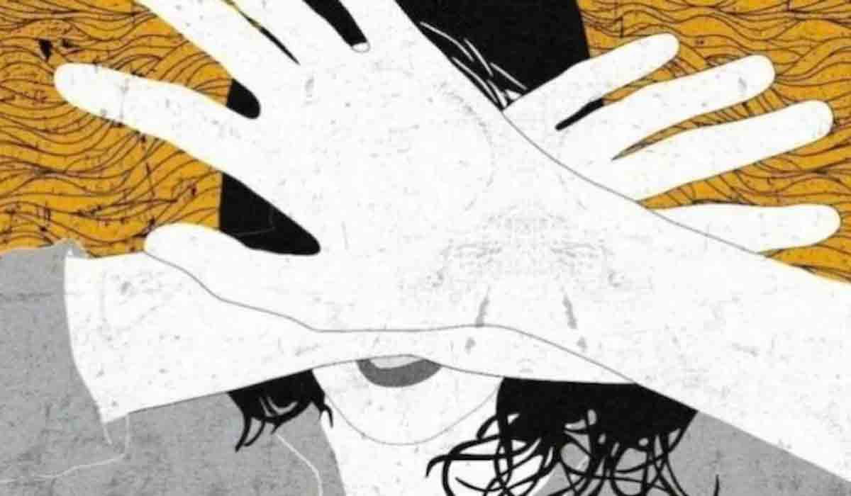 తొమ్మిదో తరగతి విద్యార్థినిపై 12th class student లైంగిక దాడి..