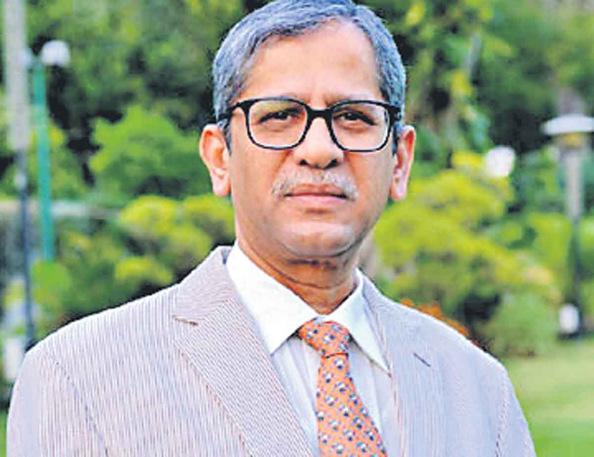 ‘ఉచిత హామీలు’ తీవ్రమైన సమస్య