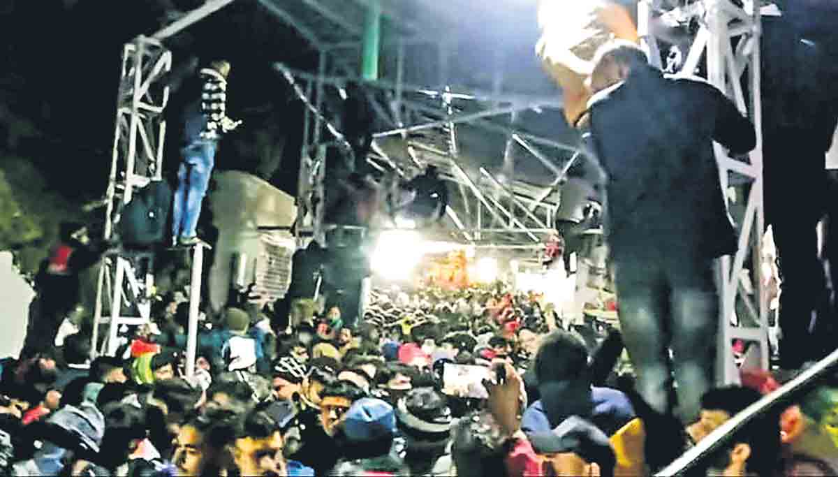 12 dead in Stampede | వైష్ణోదేవి గుడిలో తొక్కిసలాట