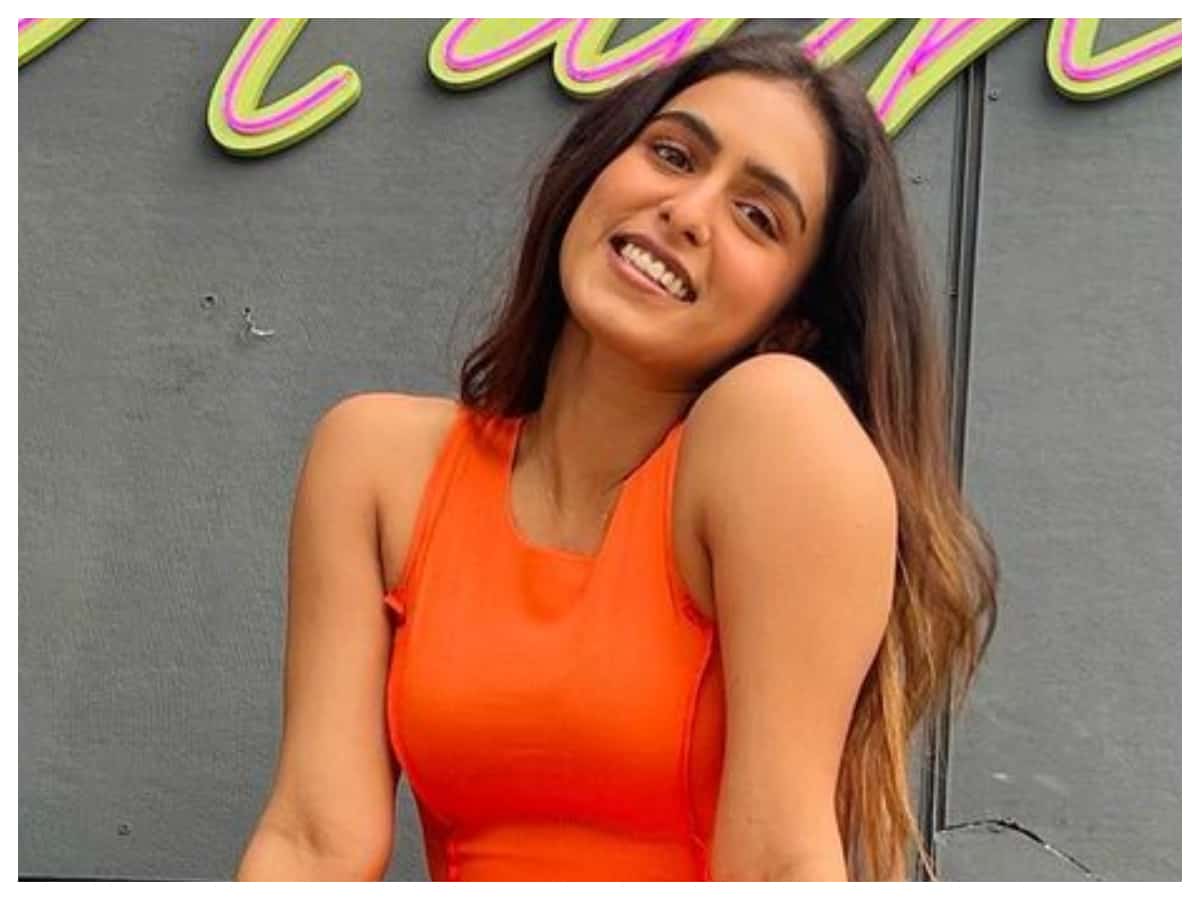 Samyuktha Hegde | గ్లామర్ షో చేస్తున్న సంయుక్త హెగ్డే..