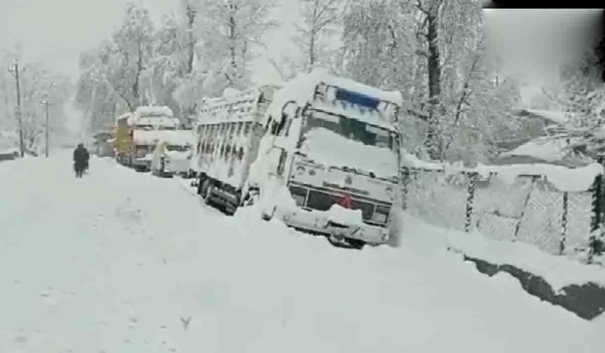 Snow fall: సోఫియాన్‌లో మంచు వ‌ర్షం.. ఎంత భారీగా అంటే..!