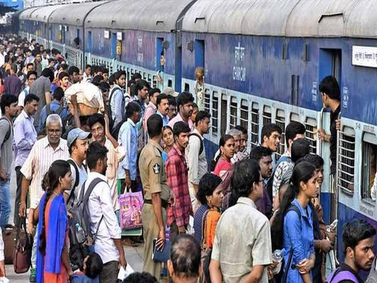 Special trains | సంక్రాంతికి ఎనిమిది ప్రత్యేక రైళ్లు..