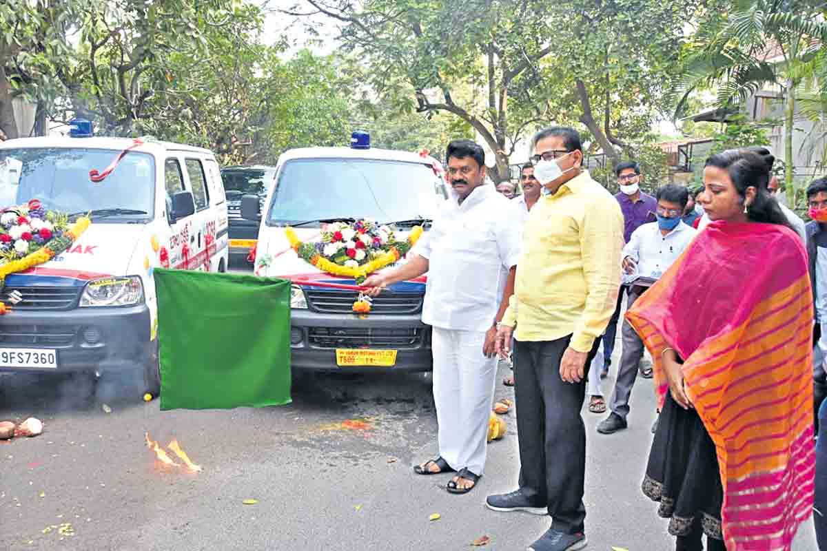 బాలల రక్షణకు 1098 హెల్ప్‌ లైన్‌