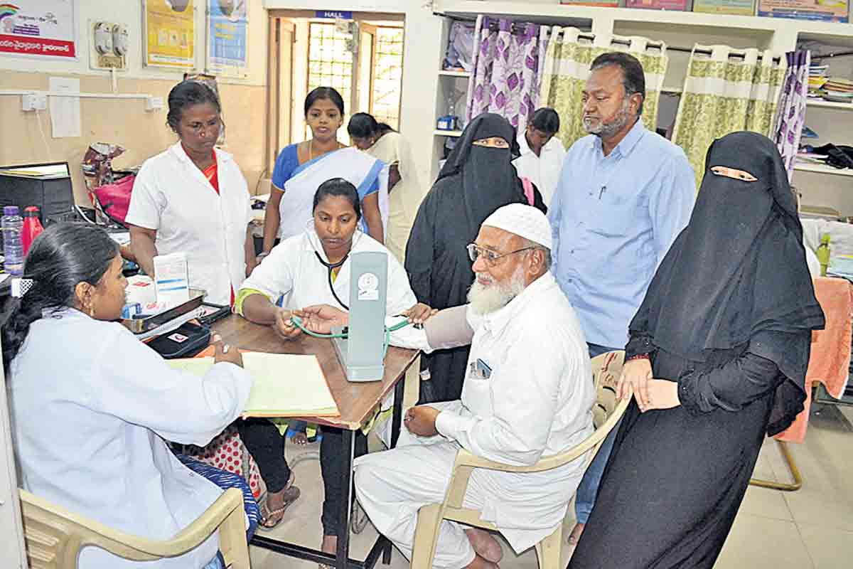 ప్రతి గురువారం.. వృద్ధులకు వైద్యం