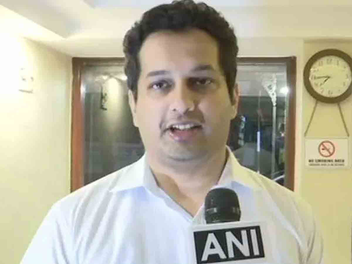 ఉత్ప‌ల్ పారిక‌ర్‌కు బీజేపీలో అవ‌మానం.. ఆమ్ఆద్మీ పార్టీ ఆహ్వానం..!