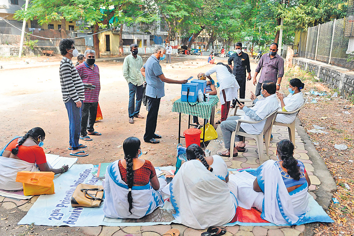 కొవిడ్‌ పరీక్షలు పెంచండి