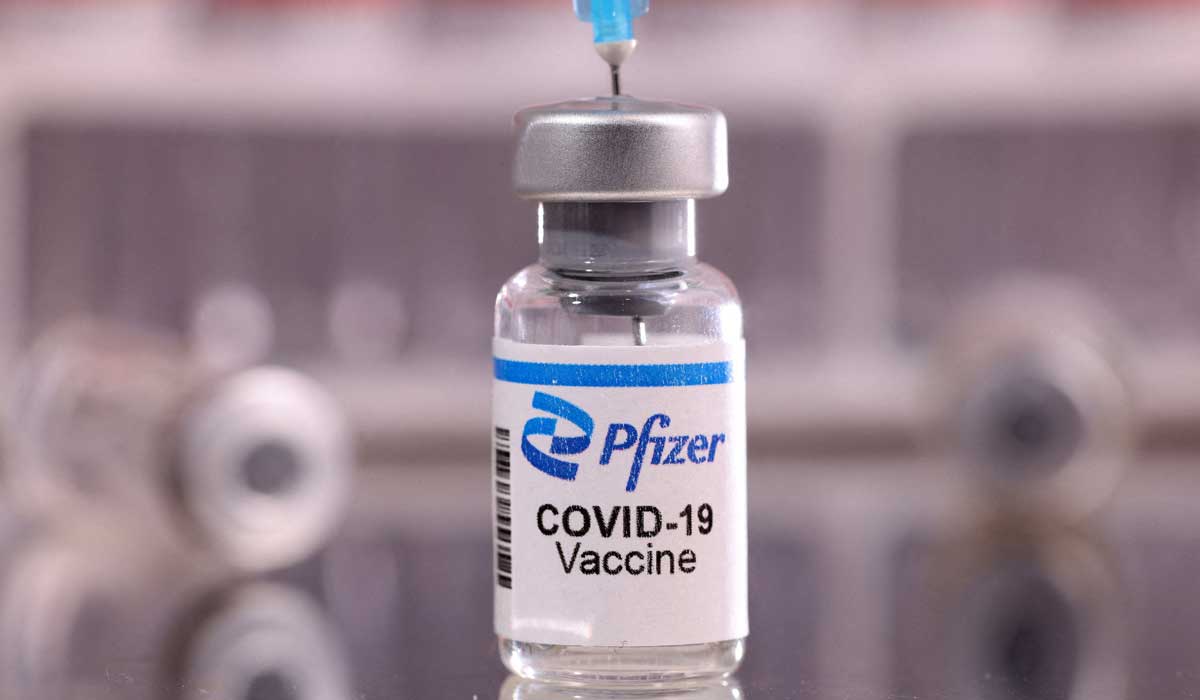 Vaccine For Omicron | గుడ్‌న్యూస్‌ చెప్పిన ఫైజర్‌.. ఒమిక్రాన్‌ వ్యాక్సిన్‌ ట్రయల్స్‌ షురూ..!