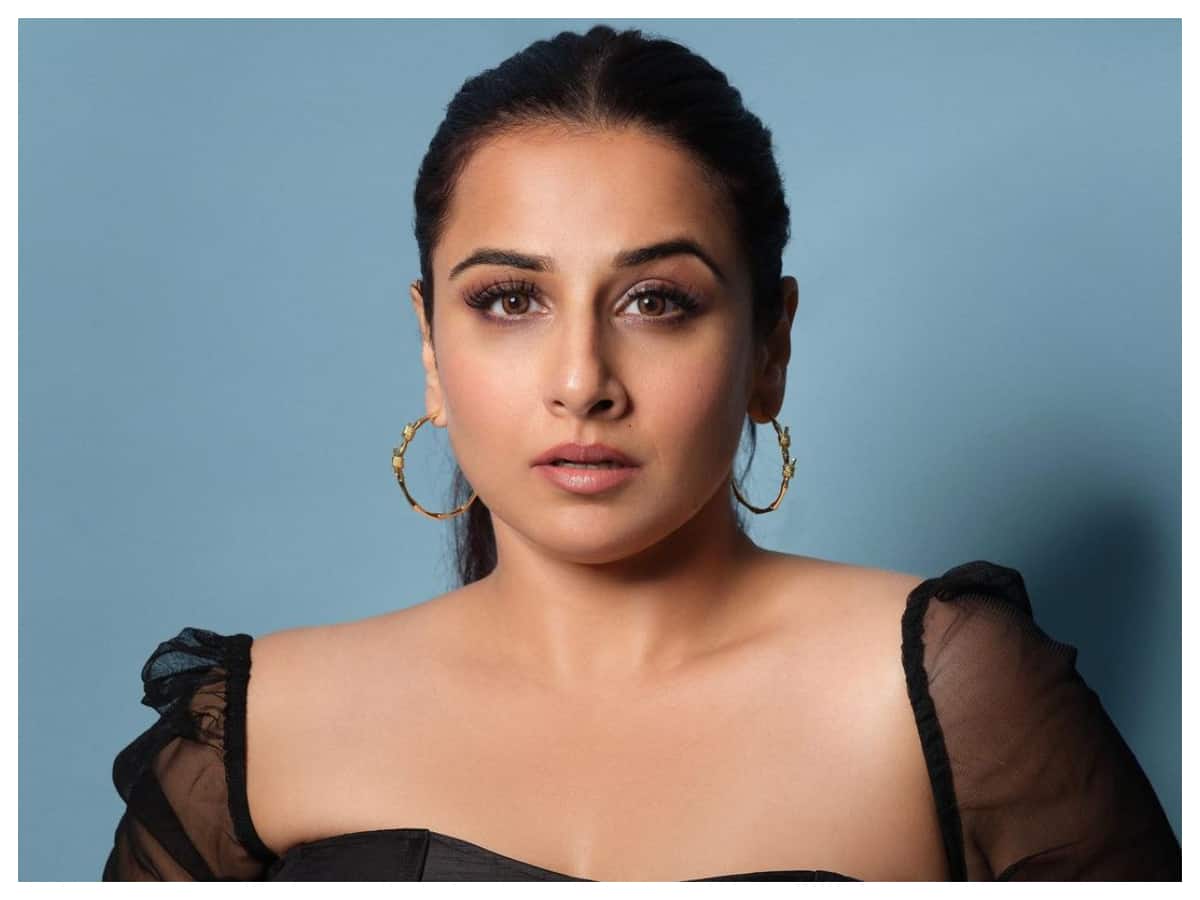 Vidya Balan | బ్లాక్ డ్రెస్‏లో అందాలు ఆరబోస్తున్న విద్యా బాలన్‌..