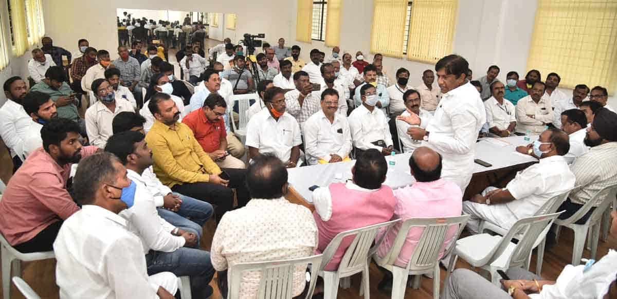 మేకిన్‌ ఇండియా కాదు..సేల్‌ ఇన్‌ ఇండియా!