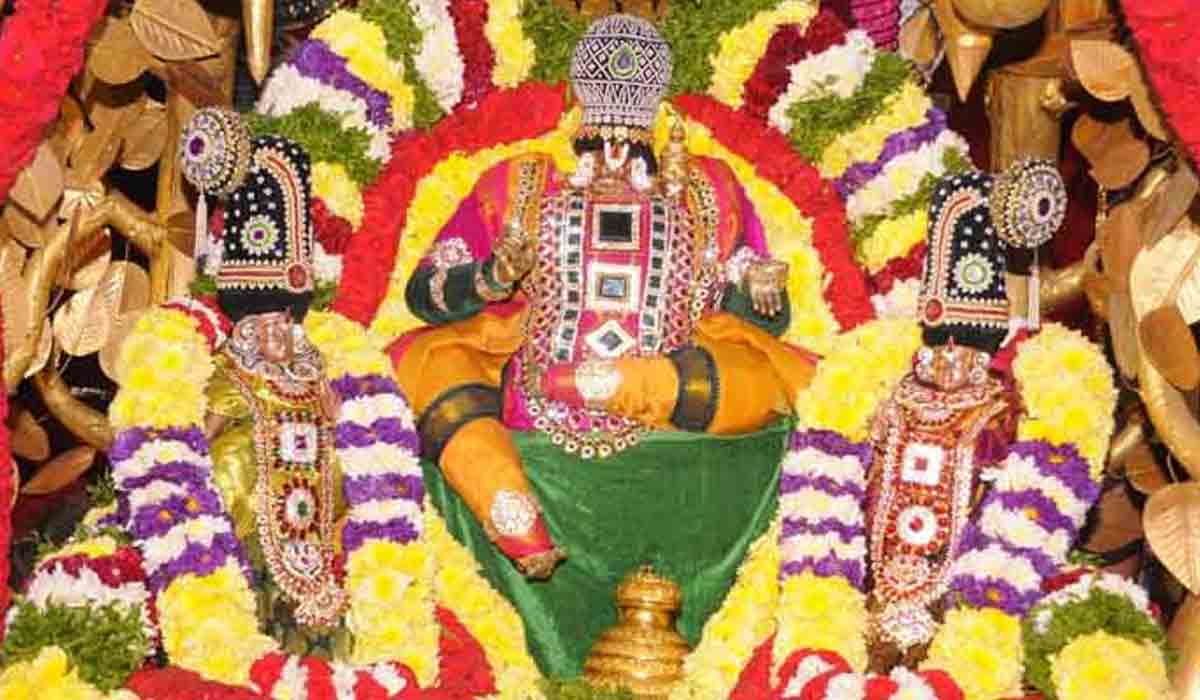 వటపత్రసాయి అలంకారంలో యాదాద్రీశుడు