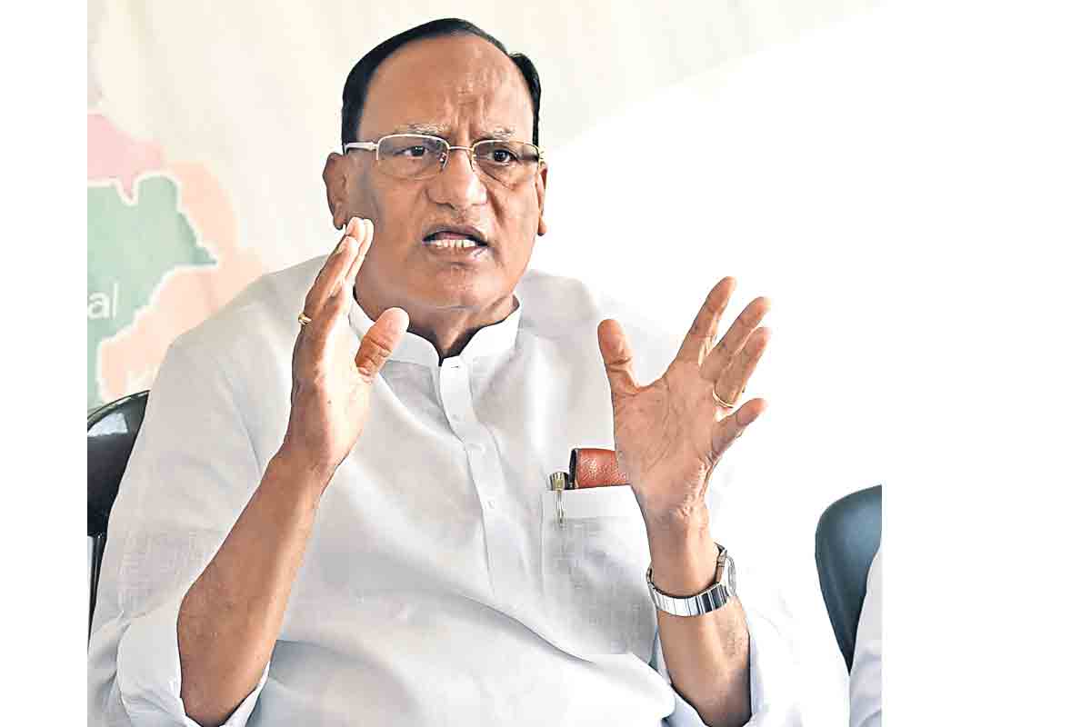 మీ ఇజ్జత్‌ పోతుందనే మాపై ఆరోపణలా?