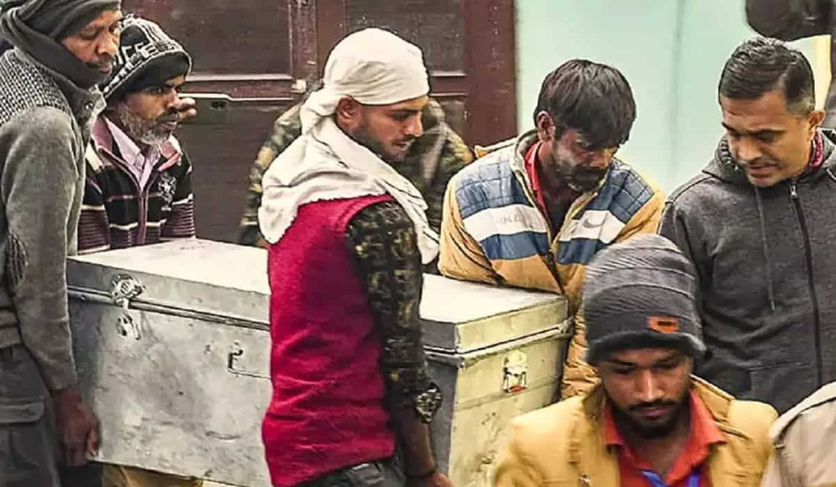 Kannauj | సుగంధ ద్రవ్యాల వ్యాపారి యాఖూబ్ ఇంటిపై ఐటీ దాడులు