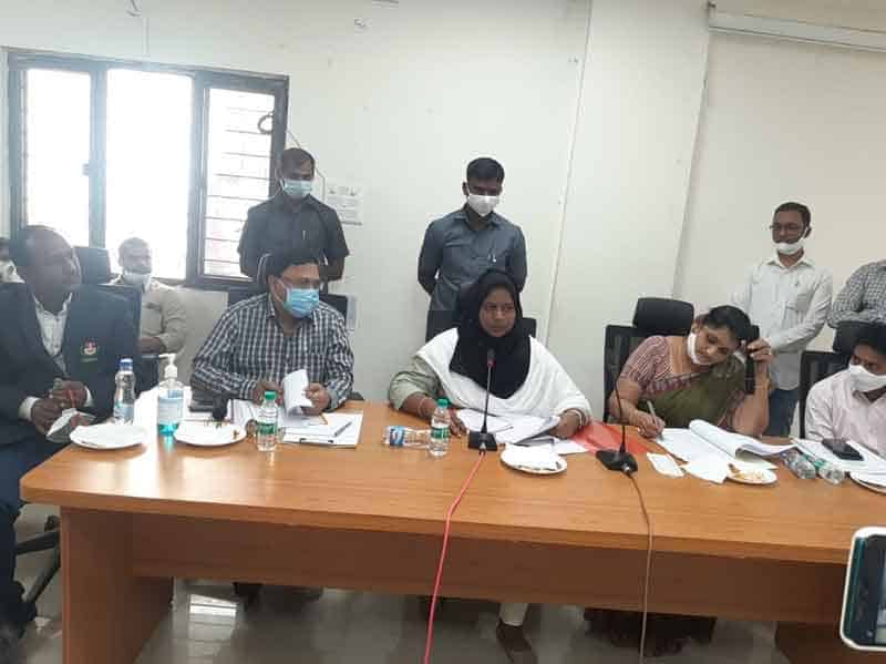 పథకాలను పారదర్శకంగా అమలు చేయాలి