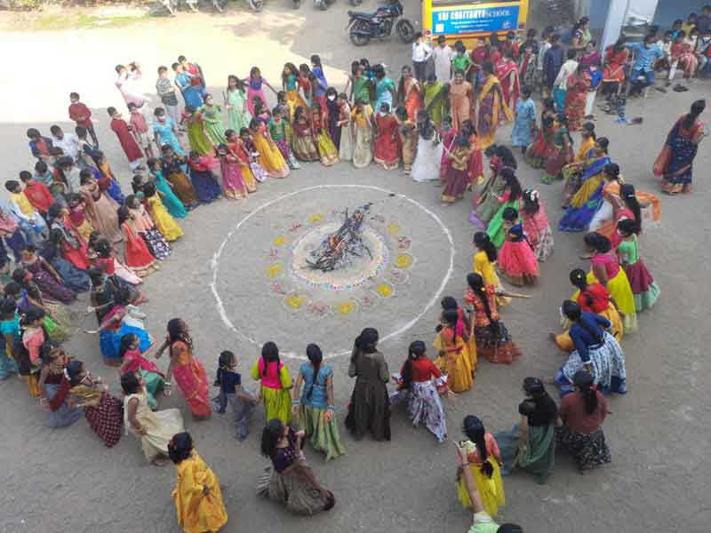 ముందస్తు సంక్రాంతి వేడుకలు