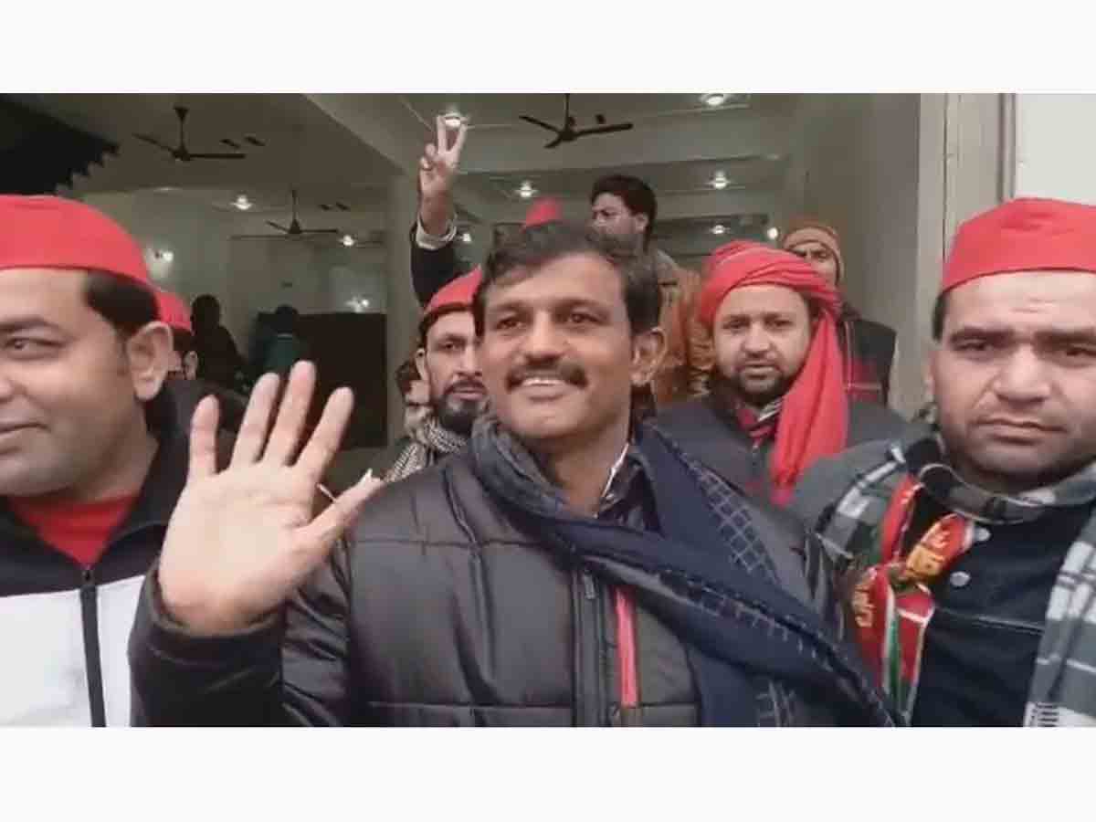 UP Polls | వ‌చ్చేది మా ప్ర‌భుత్వ‌మేనని బెదిరించిన ఎస్పీ నేతపై కేసు న‌మోదు!