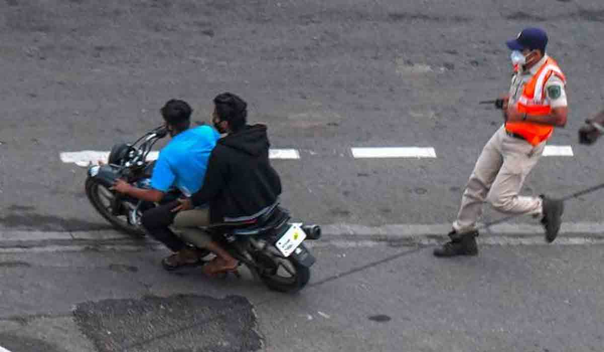హైదరాబాద్‌లో హెల్మెట్‌ కేసులు 53 లక్షలు