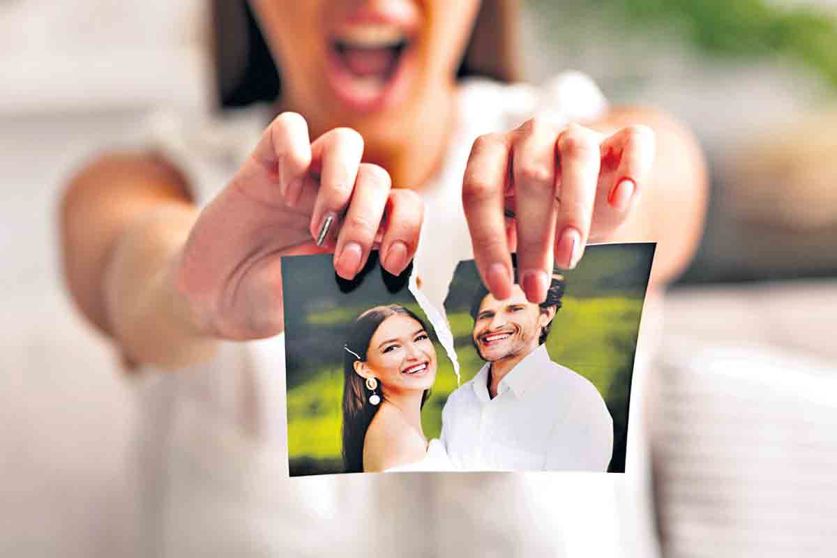 ఇప్పుడు బ్రేక‌ప్‌ల‌కు కూడా పార్టీలు.. చిత్ర‌విచిత్రంగా న‌వ‌త‌రం జంట‌ల విడాకుల ఫంక్ష‌న్లు