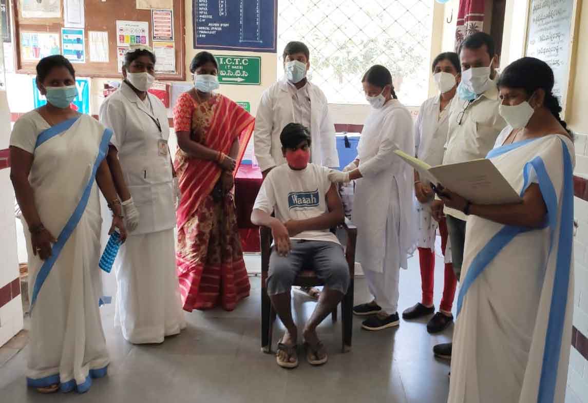 Vaccination | 15-18 ఏండ్ల పిల్లలకు వ్యాక్సినేషన్ ప్రారంభం..