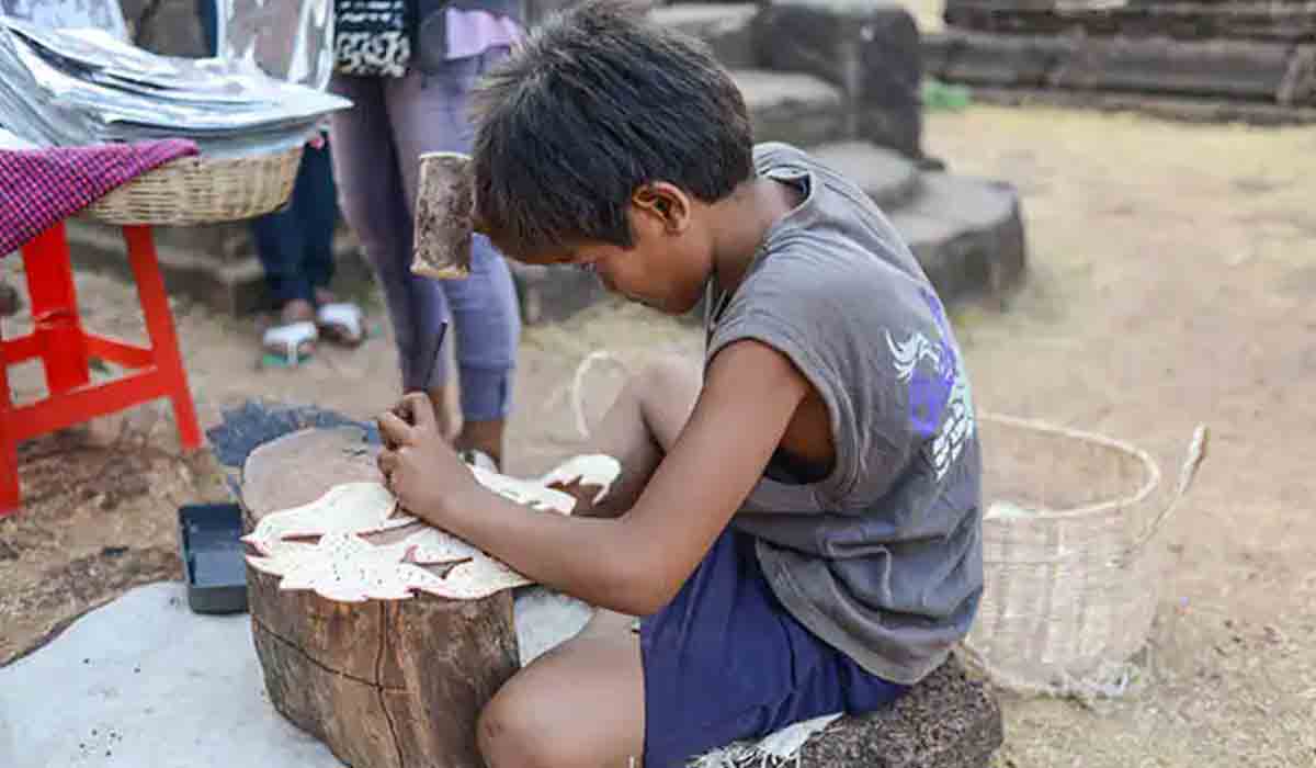 హైద‌రాబాద్‌లో 8 మంది బాల‌కార్మికుల‌కు విముక్తి