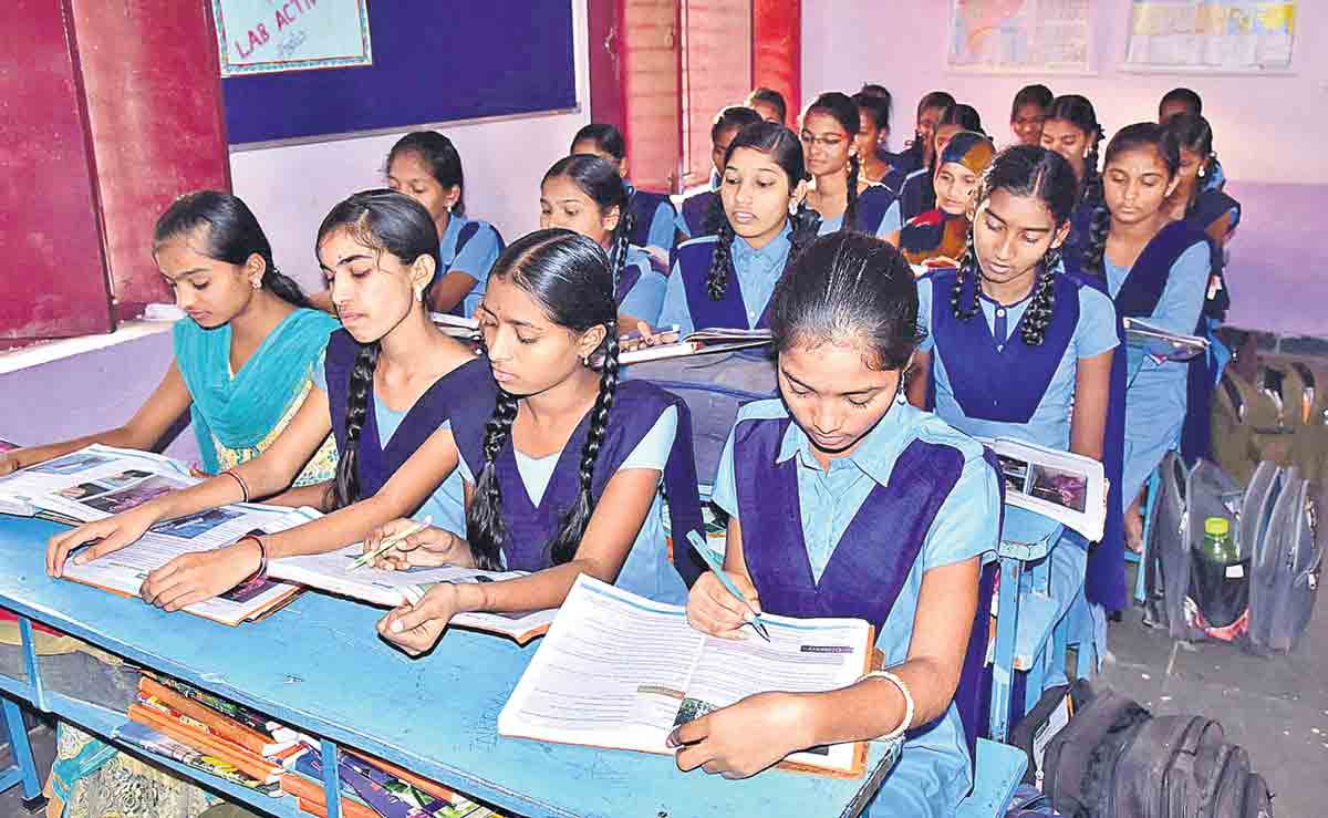 పదోతరగతి విద్యార్థులకు స్టడీ మెటీరియల్‌