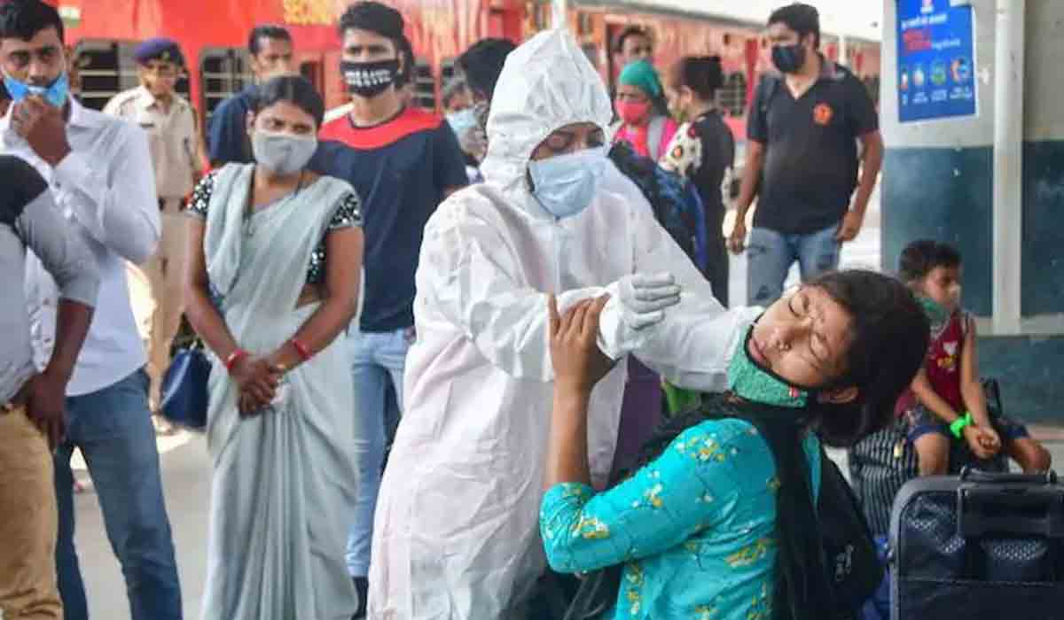 దేశంలో కొత్త‌గా 2.85 ల‌క్ష‌ల‌ పాజిటివ్ కేసులు