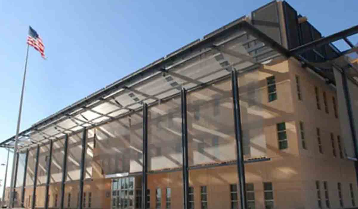 ఇరాక్‌లో అమెరికా రాయబార కార్యాలయంపై రాకెట్‌ దాడి..