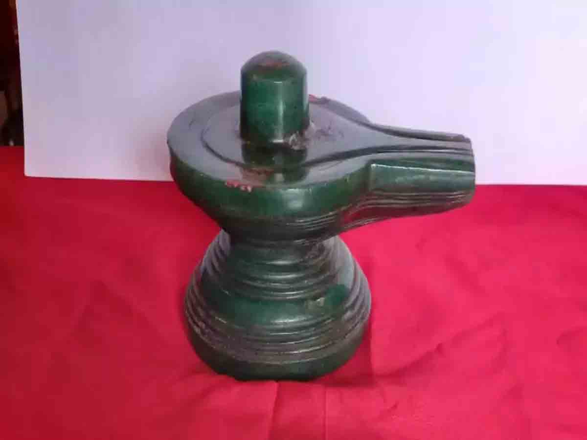 Emerald lingam | బ్యాంక్ లాక‌ర్‌లో 500 కోట్ల విలువైన మ‌ర‌క‌త లింగం.. ఎవ‌రు దాచారు? ఆ లింగం ఎక్క‌డిది?
