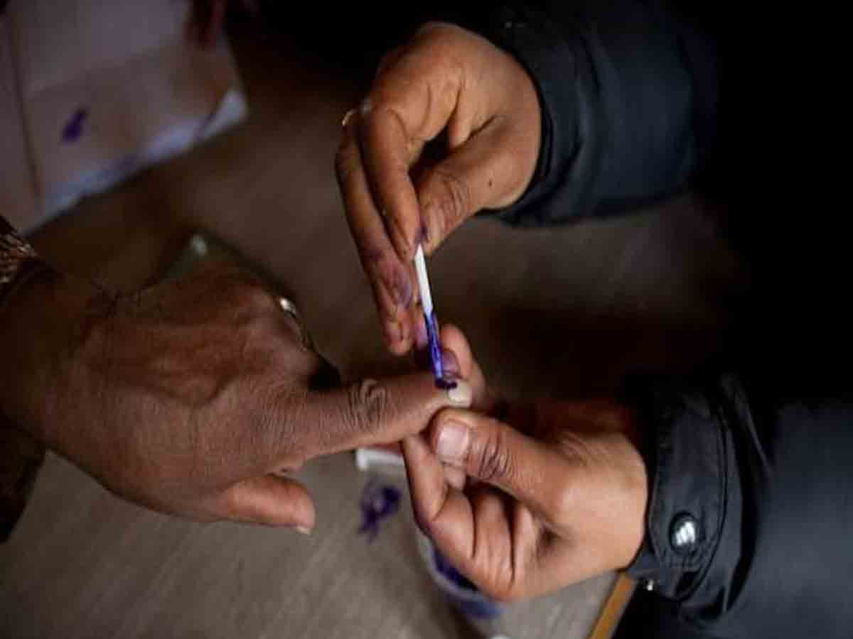 ఉత్త‌ర‌ప్ర‌దేశ్‌లో ఎగ్జిట్ పోల్స్‌పై ఈసీ నిషేధం