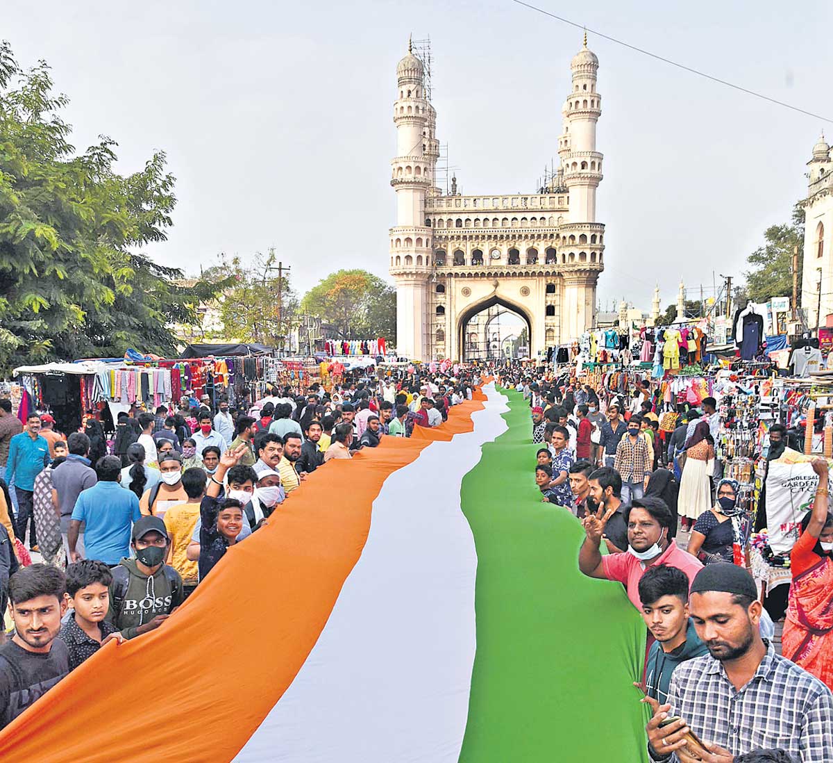 ప్లాస్టిక్‌ జెండాలు వాడొద్దు