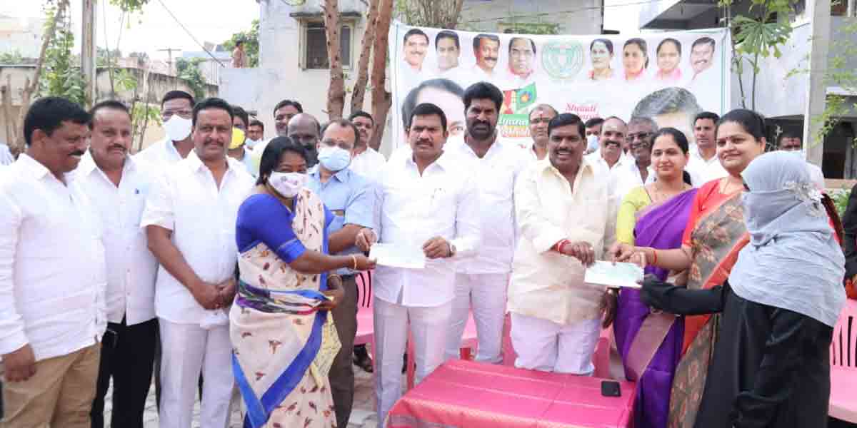 పేదింటి ఆడబిడ్డలకు భరోసా కల్పించేందుకే ఆ పథకాలు : ఎమ్మెల్యే మహిపాల్‌రెడ్డి