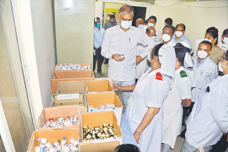 ఉస్మానియాలో మంత్రి ఆకస్మిక తనిఖీ