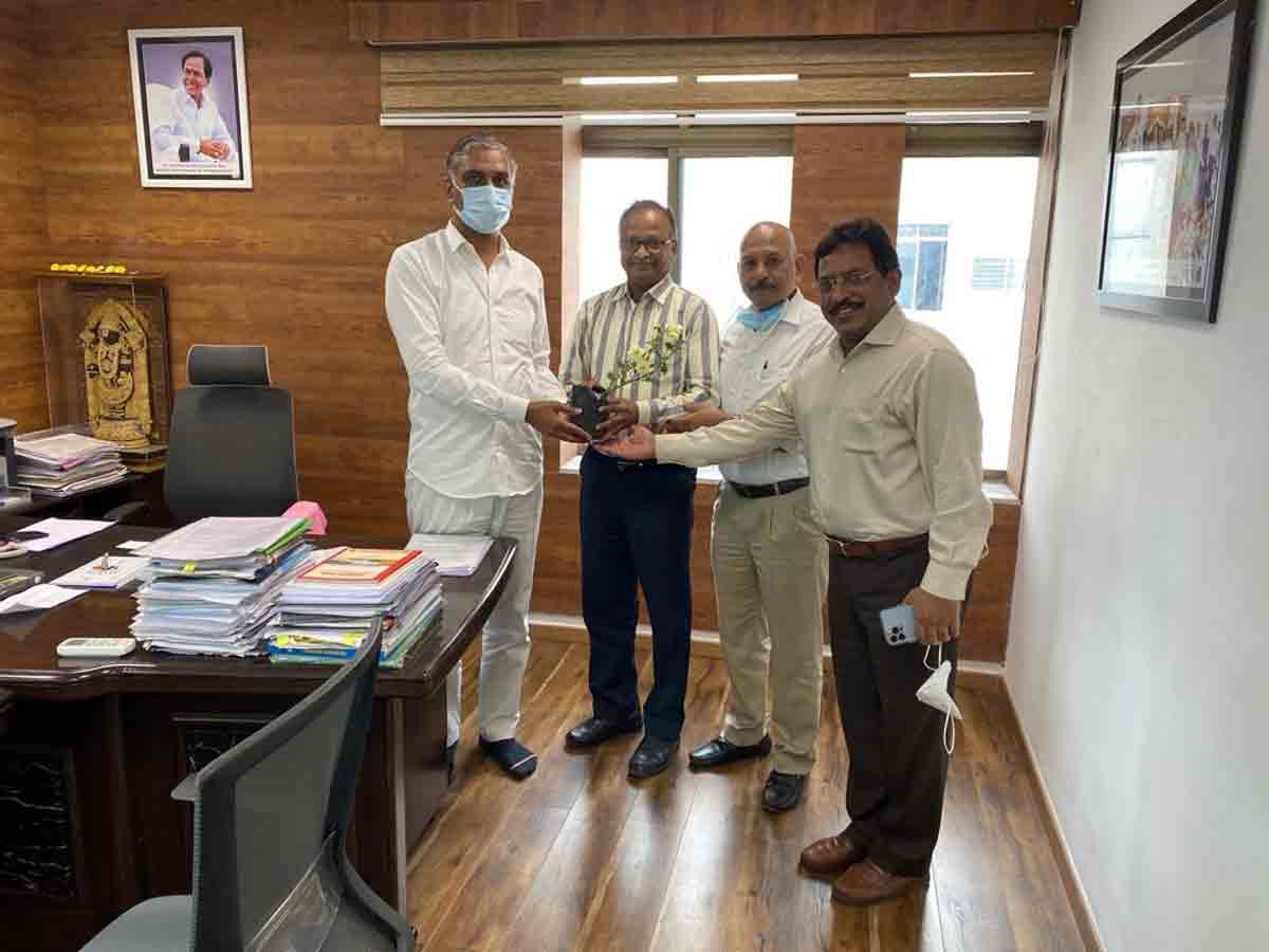 ఉస్మానియా ఆసుప‌త్రి వైద్యులకు మంత్రి హరీష్ రావు అభినందనలు