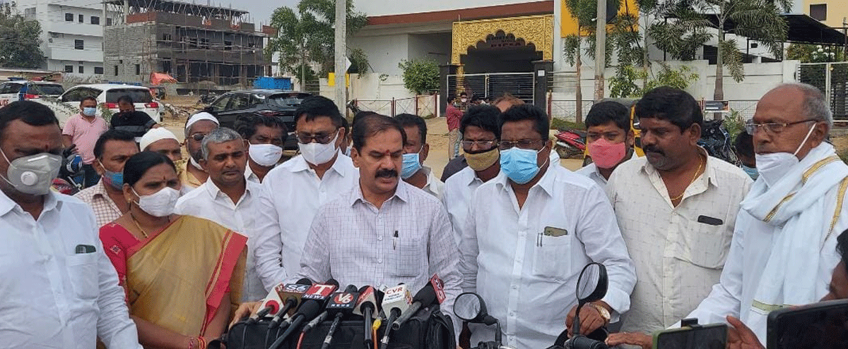 అస్సాం సీఎం గారు..ఒక్కసారి రైతులతో మాట్లాడండి..ఆ పథకాల గురించి తెలుసుకోండి