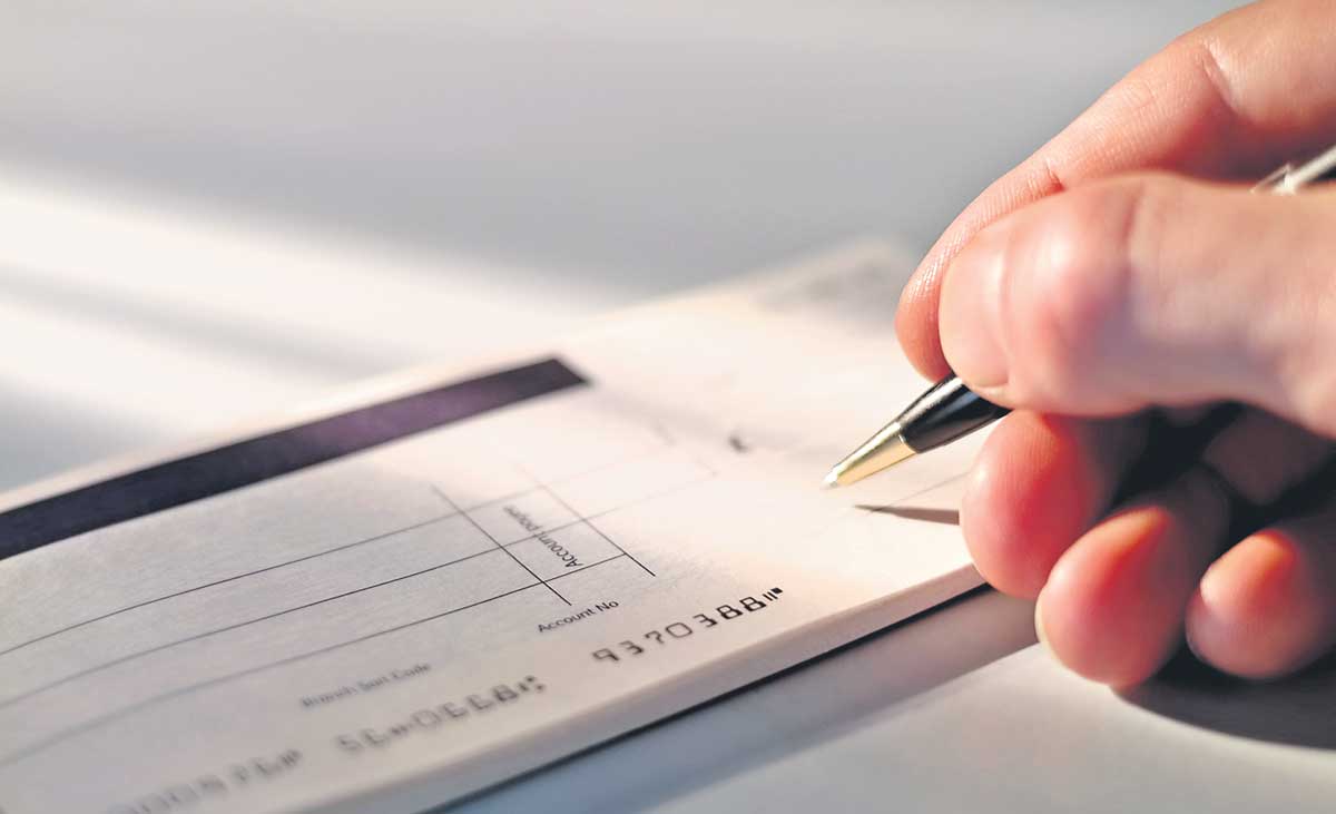 సంతకం పెట్టకుంటే చెక్‌పవర్‌ కట్‌