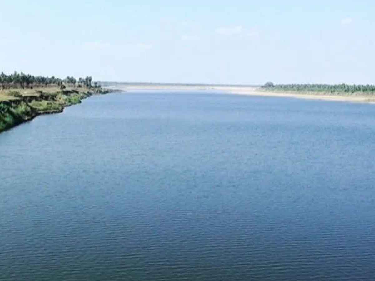 Krishna river | కృష్ణానదిలో ఇద్దరు యువకుల గల్లంతు..కొనసాగుతున్న గాలింపు చర్యలు