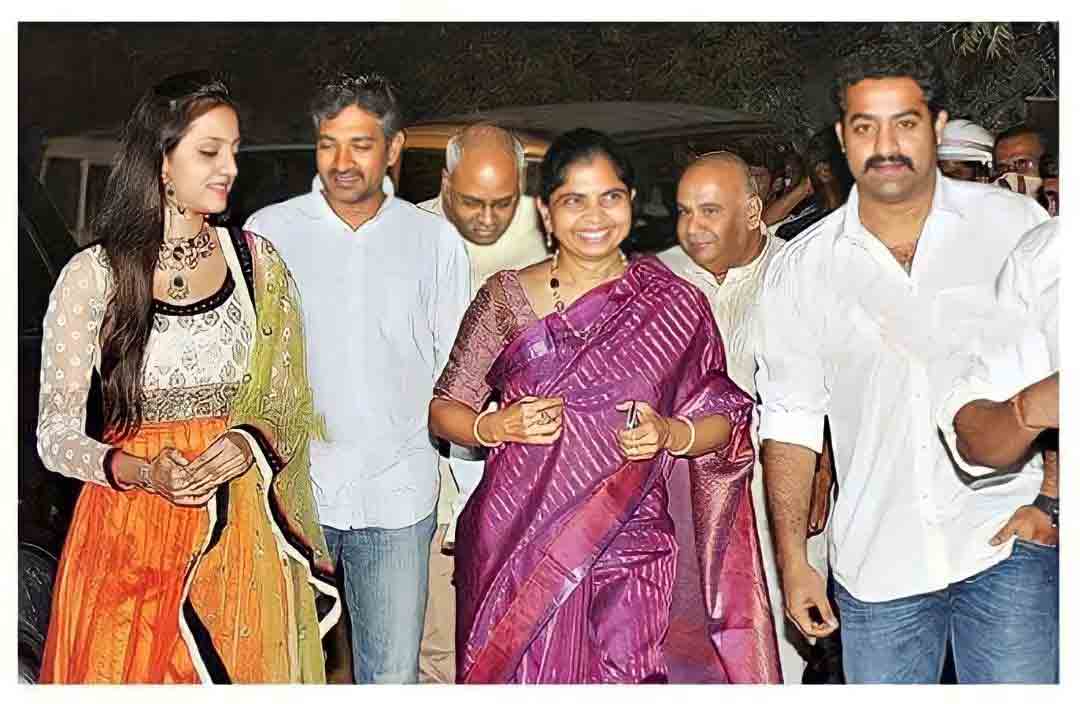 సోషల్ మీడియాలోకి ఎన్టీఆర్ సతీమణి లక్ష్మీ ప్రణతి