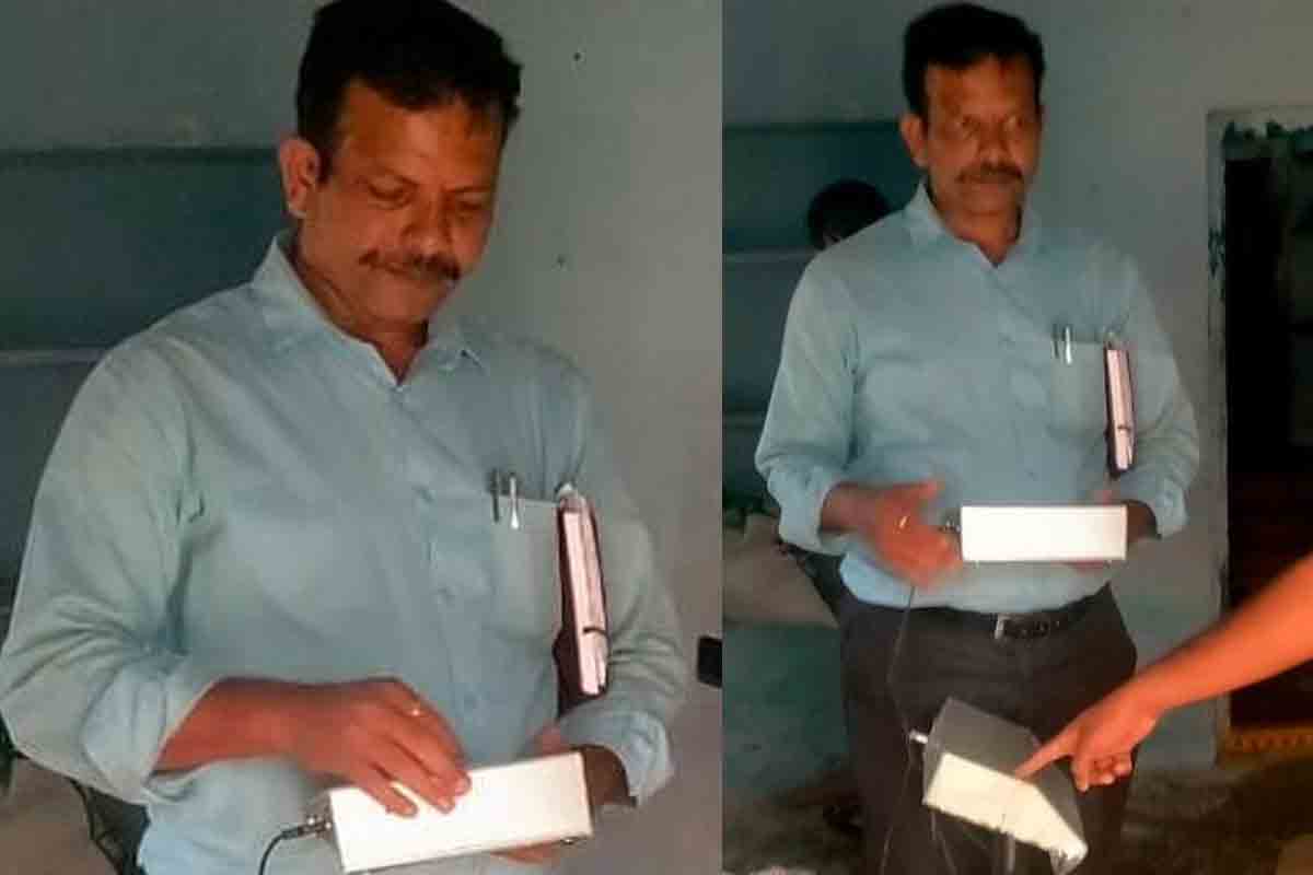 సెలవు రోజు సైతం రేష‌న్ షాపుల్లో డిప్యూటీ త‌హ‌సీల్దార్ ఆక‌స్మిక త‌నిఖీలు