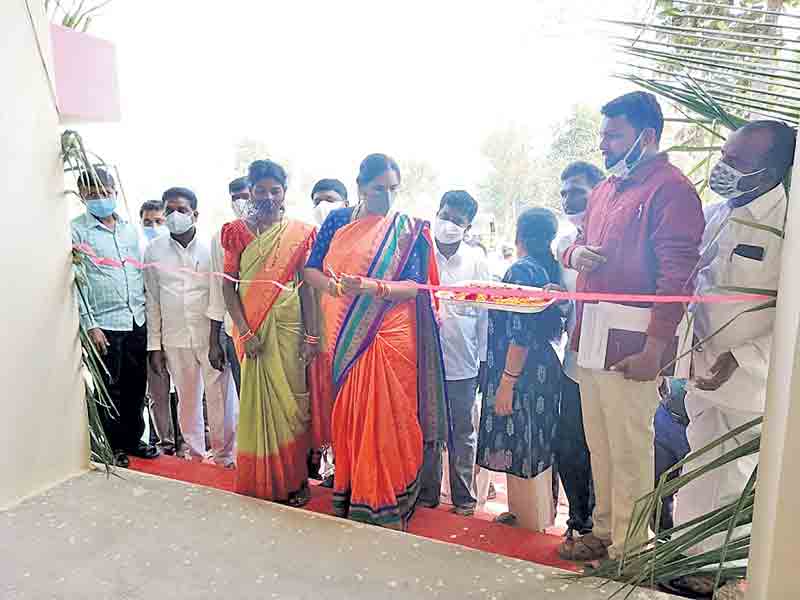 సమస్యలు లేని గ్రామాలుగా తీర్చిదిద్దుతాం