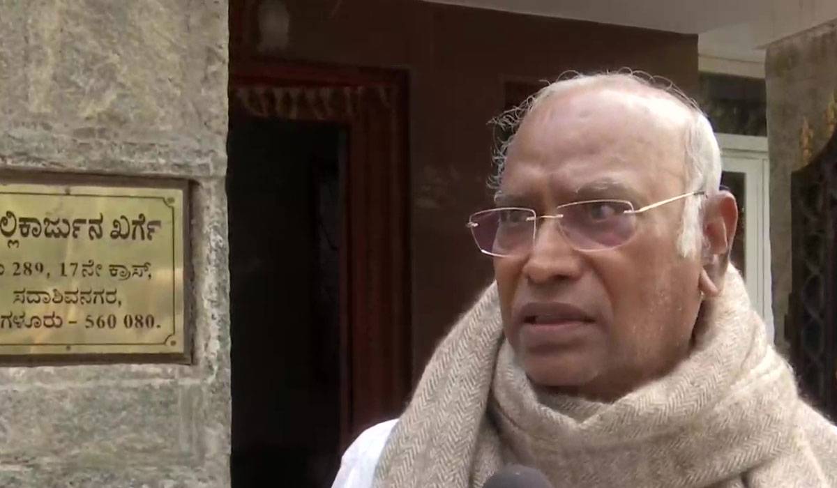 Congress | పాల‌క‌ప‌క్షం సేఫ్‌.. ఎటొచ్చి వీక్‌గా ఉన్న పార్టీల‌కే ఇబ్బంది: ఖ‌ర్గే