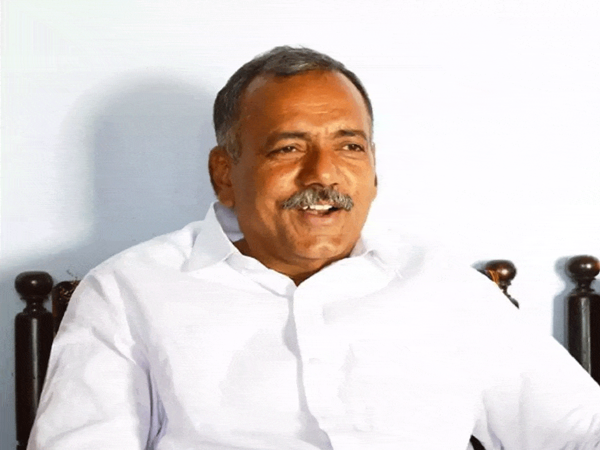 ఉదారతను చాటిన ఎమ్మెల్యే గండ్ర..ప్రమాదంలో ఉన్న వ్యక్తి సాయం