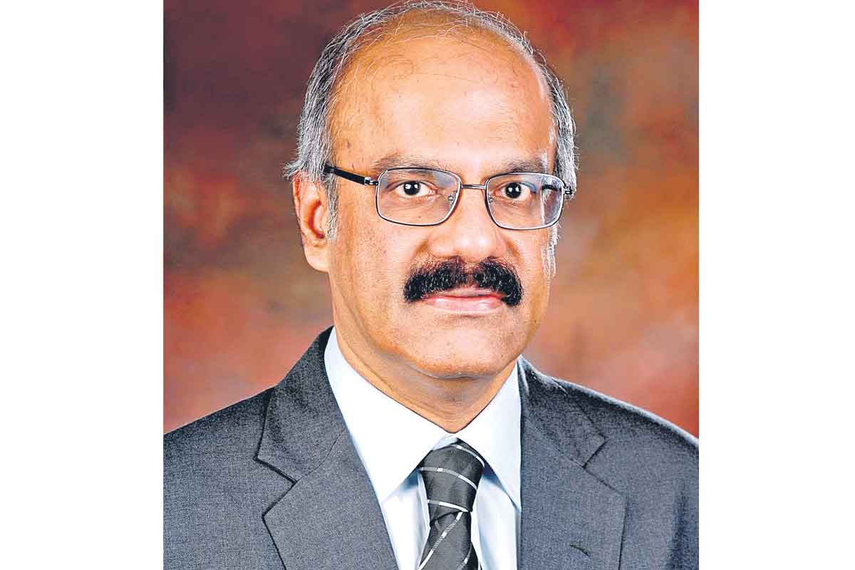 డాక్టర్‌ నాగేశ్వర్‌రెడ్డికి ఎన్టీఆర్‌ హెల్త్‌ వర్సిటీ డాక్టరేట్‌