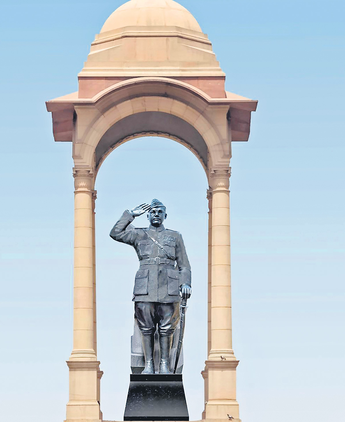 ఇండియా గేట్‌ వద్ద నేతాజీ విగ్రహం